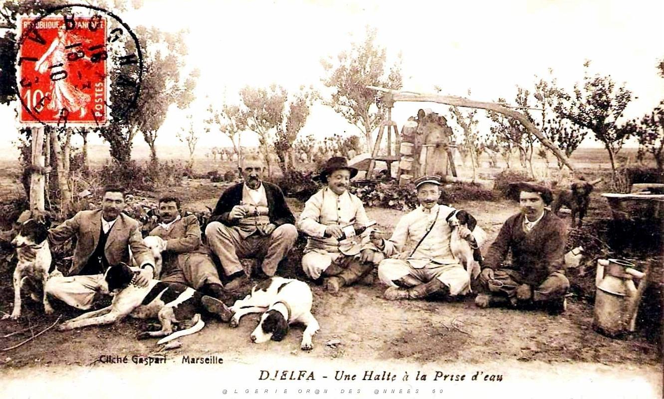 1010- Djelfa - Halte a la prise d'eau.jpg